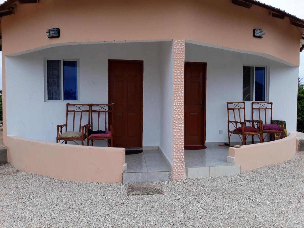Kinkiliba Beach Lodge Sanyang Exterior foto